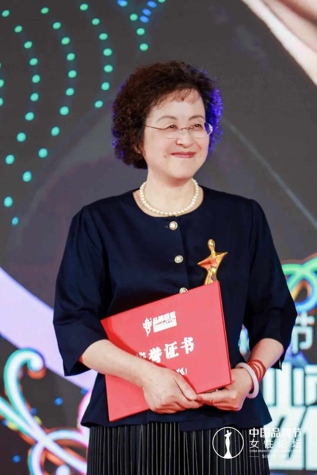 2024中国十大品牌女性 | 孙丽丽:追求卓越,打造精品