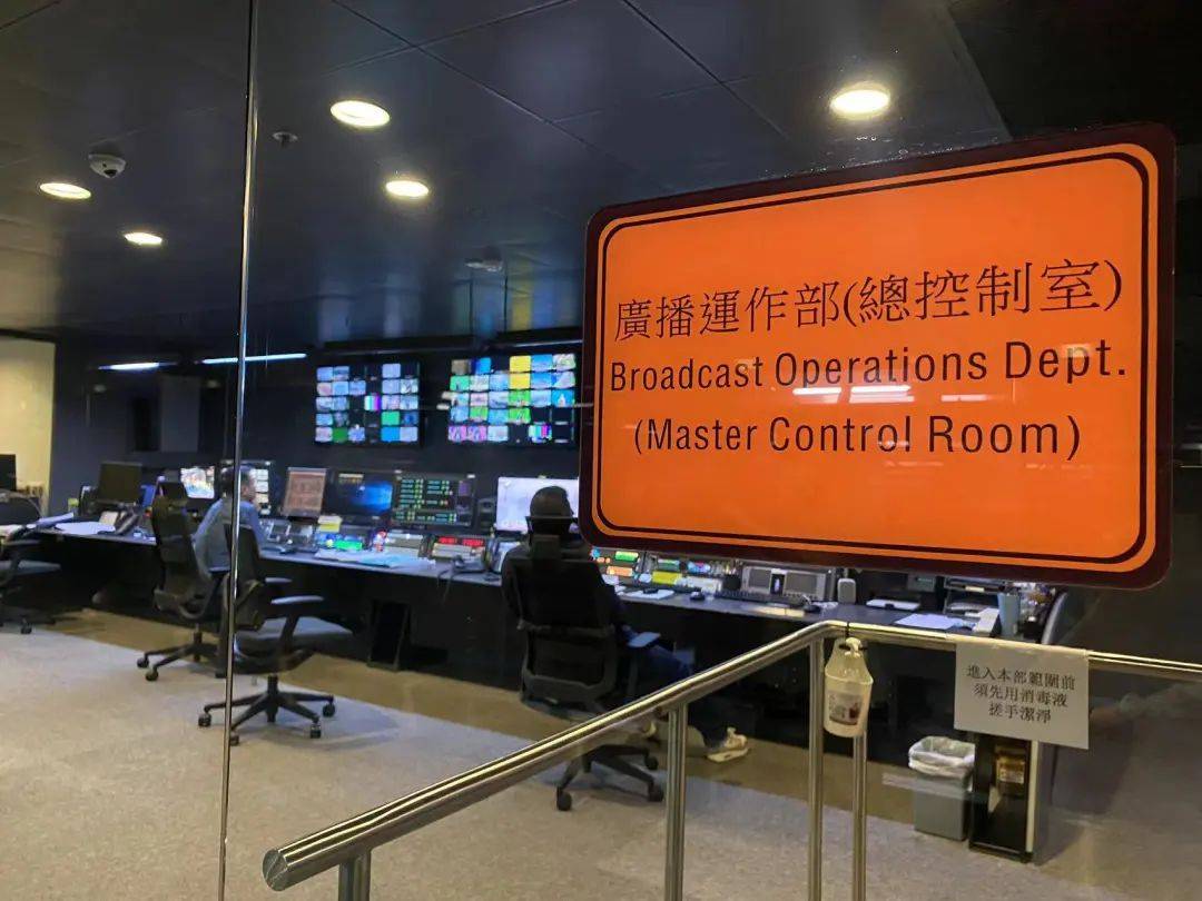 诺盾教育 | 体验新闻主播工作-参访凤凰卫视香港总部