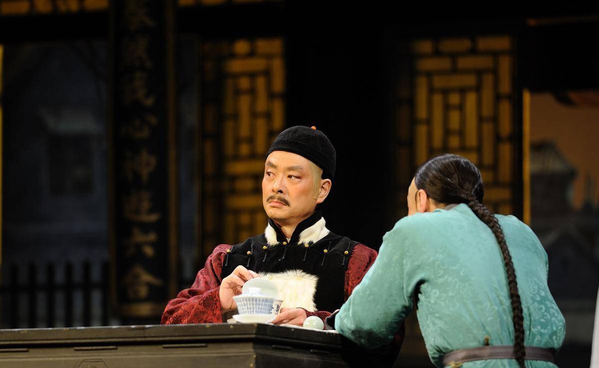 之后一部《英雄无悔》,让濮存昕正式成为"师奶高手".