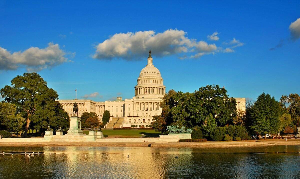 英国攒了几百年的家当,被美国花20年直接拆分!大英帝国风光不再