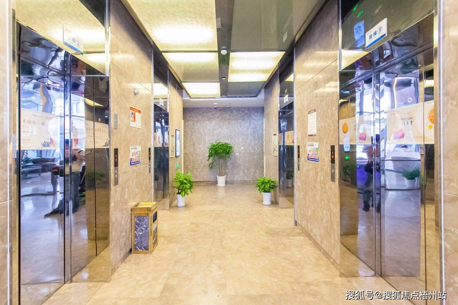 武汉绿地蓝海物业出租电话-物业管理处-物业直租中心