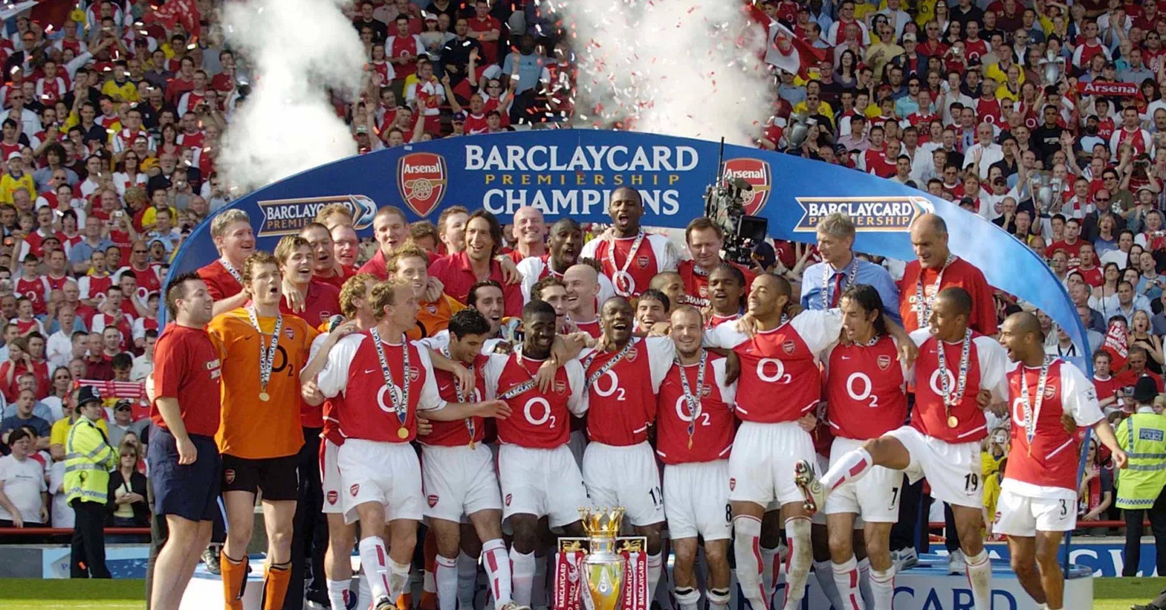 他们共赢得20次英格兰顶级联赛冠军,超越利物浦,荣登英格兰足坛之巅.