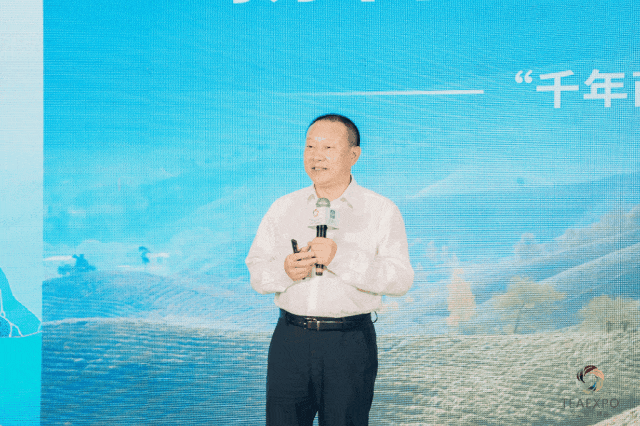 印象实业有限公司董事长 黄成植;汝州文化广电和旅游局党组书记张志强