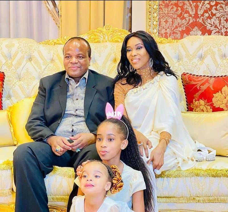 非洲土豪国王:国民穷得吃不起饭,他给妃子们买几十辆豪车_斯威士兰