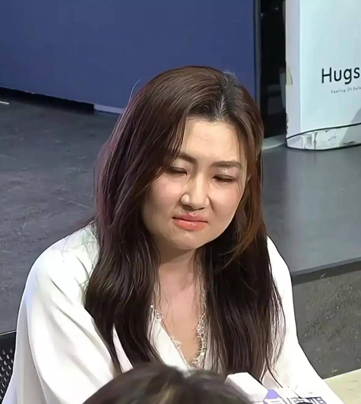 41 岁 selina 近照曝光,老态尽显似 50 岁大妈,网友:她到底经历了什么