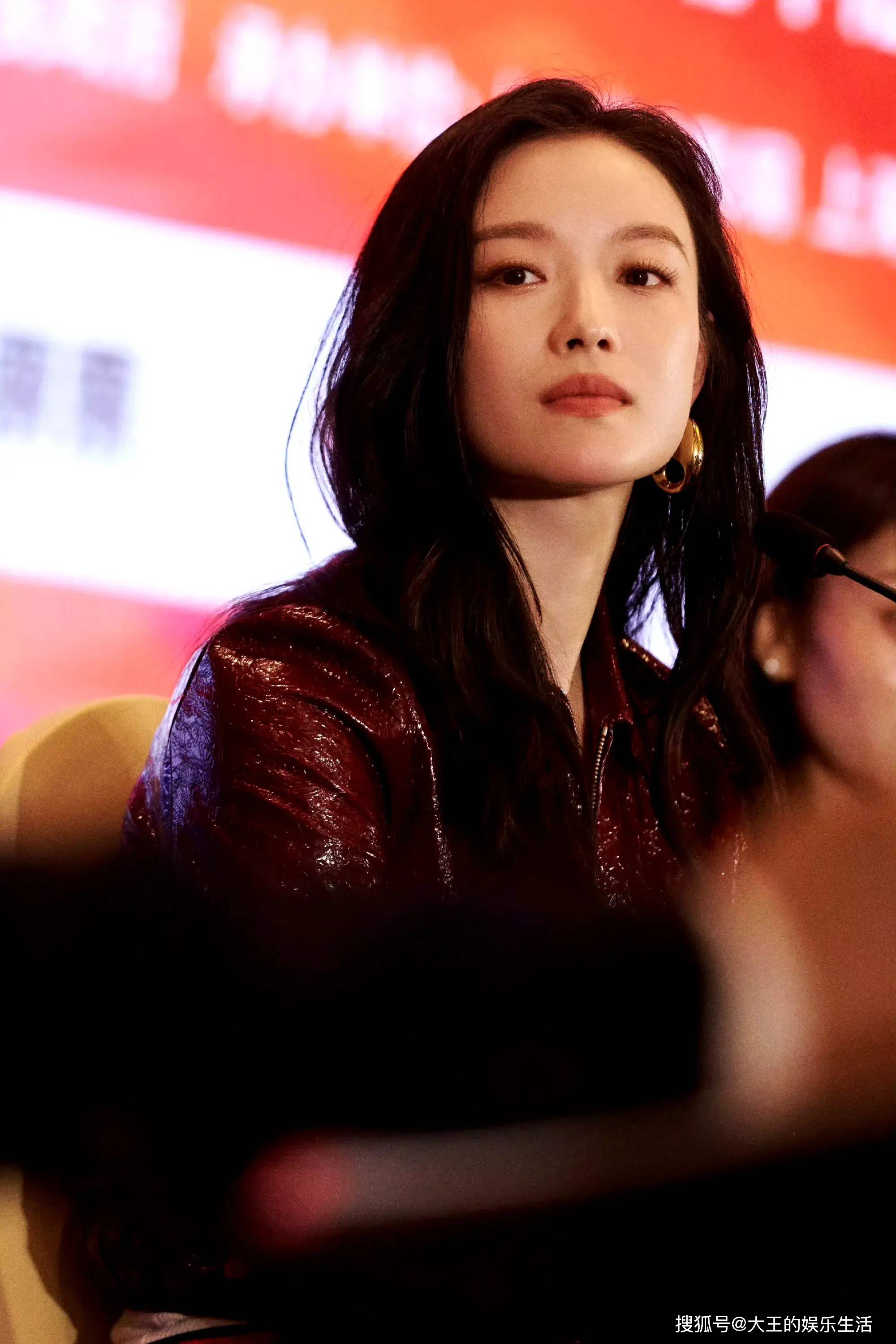 倪妮谈首次担任电影节评委:我是来学习的,好似大学生美出高级感