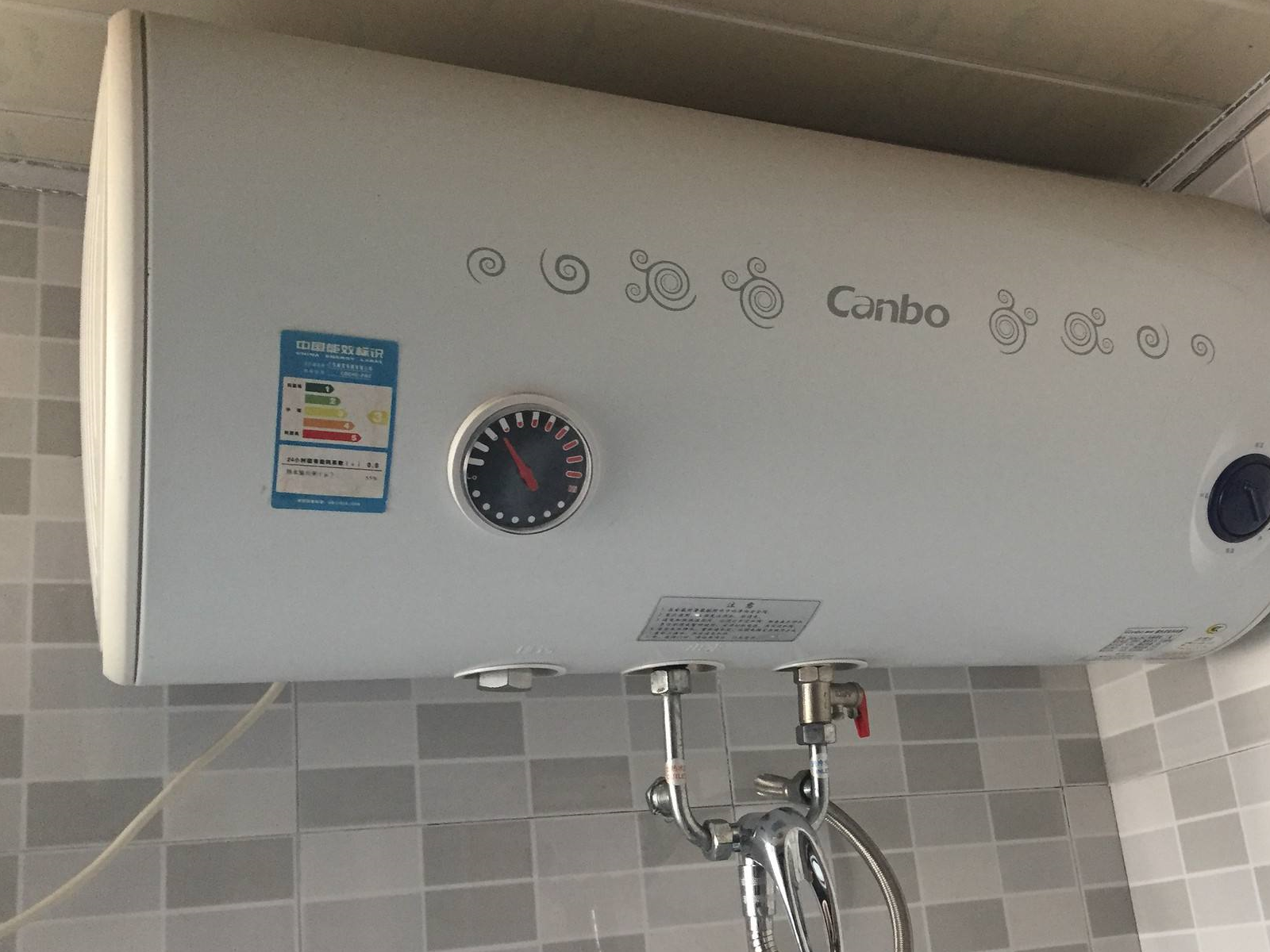 热水器使用完后,这个小小的动作,每月至少能让你省一半电费