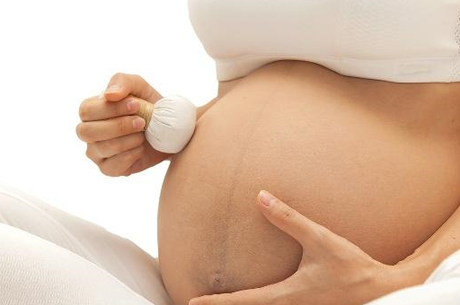 当胎儿在验孕过程中通过这三个“关卡”后，你就可以安心等待宝宝出生_检查_影响_疾病了。