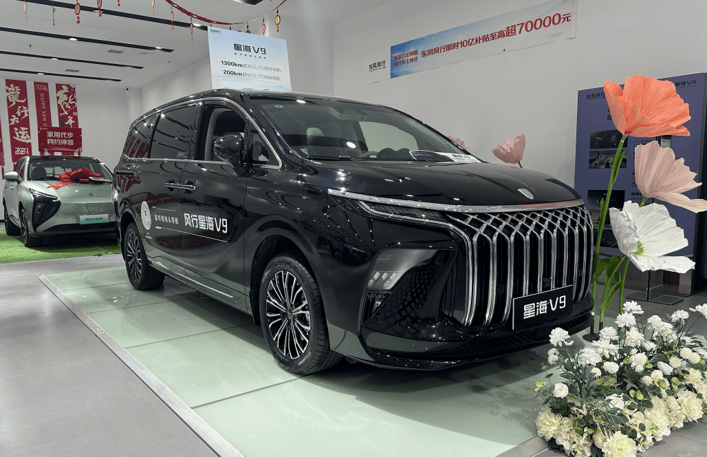 东风风行星海v9探店 感受豪华新能源旗舰mpv的风采