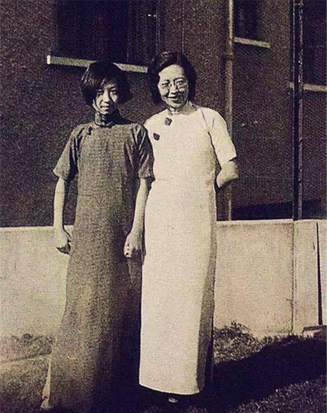 张爱玲珍贵的家庭照,第二张母亲黄逸梵,最后一张旗袍装冷艳