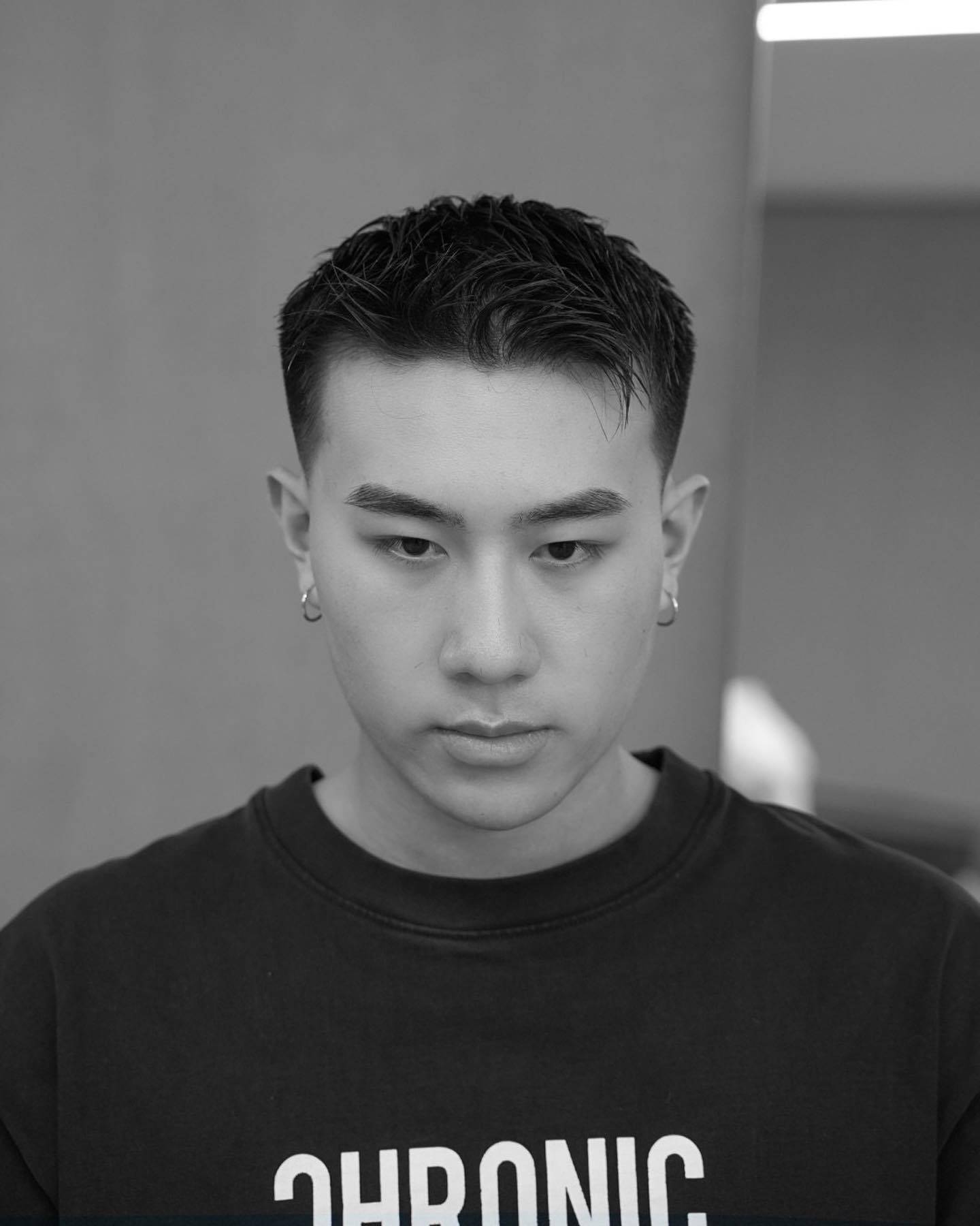 两侧铲短男发真帅气头顶怎么梳理都有型适合大多数男士