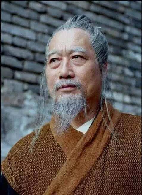 古代"伪娘"娇媚无限,卸妆后变成50多岁的老头,让人不忍直视