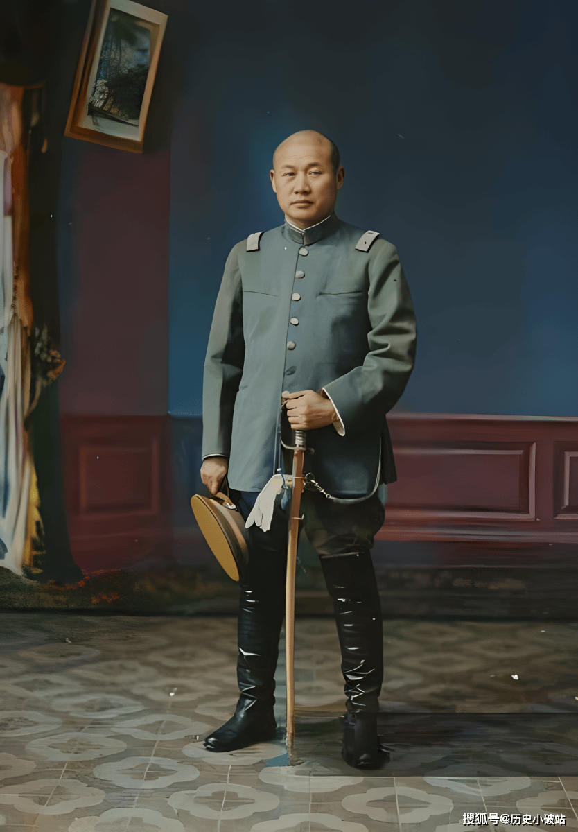 民国彩色老照片:湖北革命军;38岁的袁克定;蒋介石笑脸签署文件