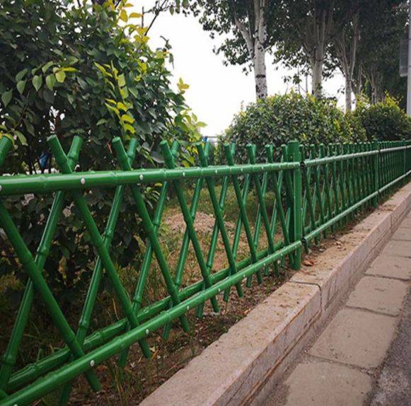 仿竹护栏网,果园围篱,小鸡防护,多种定制选择!