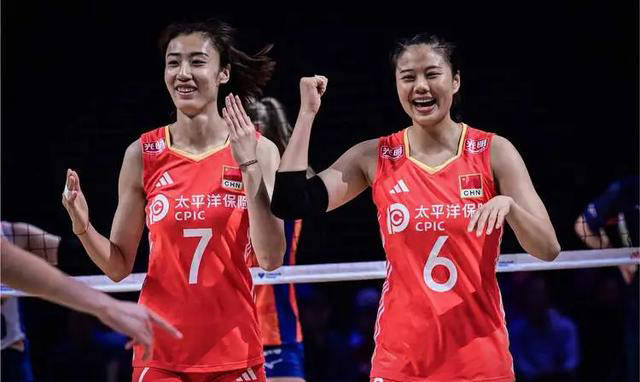 中国女排再创佳绩 前景备受期待