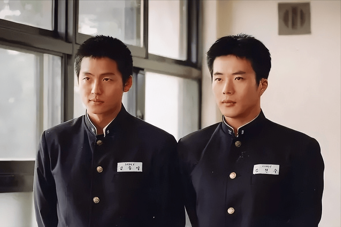 韩剧男主早期颜值对比,零整容美男好多,个个都是极品男神