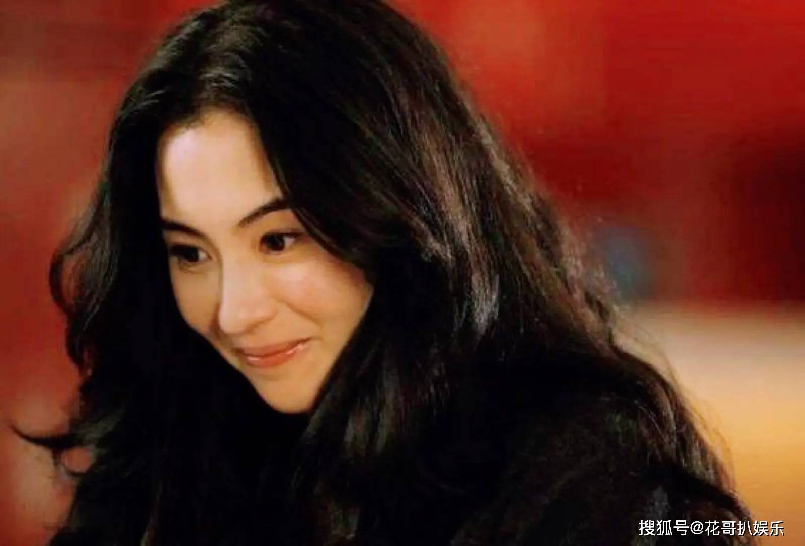 张柏芝社交账号长时间停更,陷入四胎大瓜,疑似被曝生父是王嘉尔