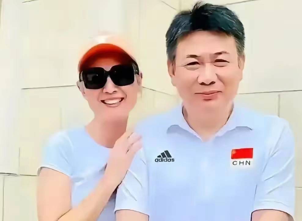 女排蔡斌妻子:上海女人,职业幼师,曾2度病危,今被蔡斌宠成宝