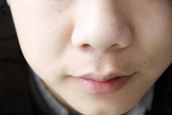 创作者
            男人唇represents是咋？搞好两句话，帮你避开难堪的“金发”