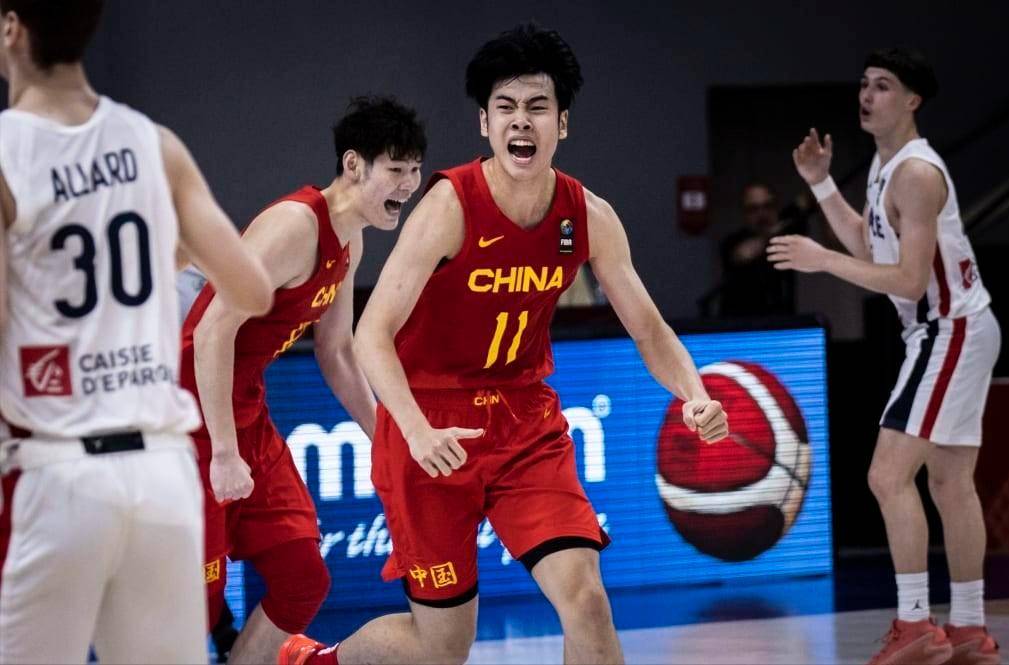 球迷的世态炎凉,在中国男篮u17身上体现得淋漓尽致_李晓勇_法国队