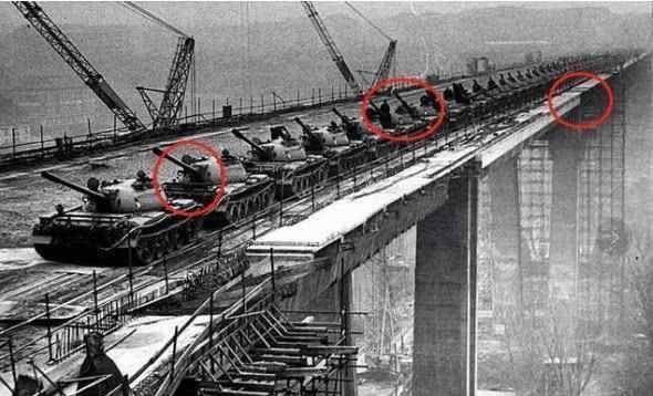 原创            百辆坦克碾压南京长江大桥，此国也这样检测桥梁质量，瞬间崩塌！-免费一键生成原创短视频安卓手机软件下载