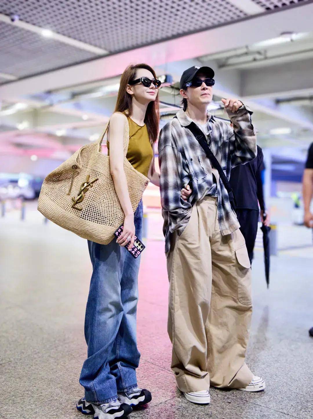 戚薇李承铉真夫妻杀回来了,二人参加战至巅峰,肤白貌美大长腿