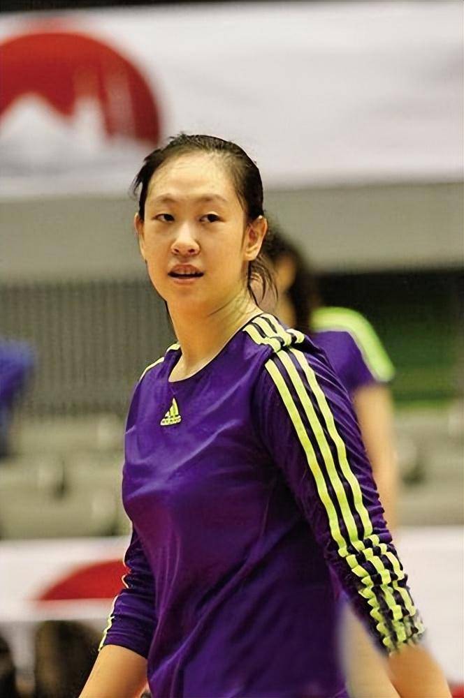 女排名将米杨:当年与王宝泉闹矛盾引轰动,再婚嫁排球帅哥当继母