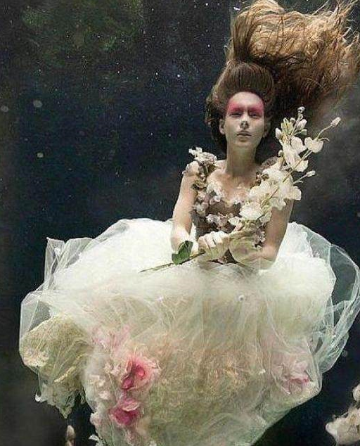 十二星座专属水下婚纱照,白羊座好不浪漫,金牛座很唯美!