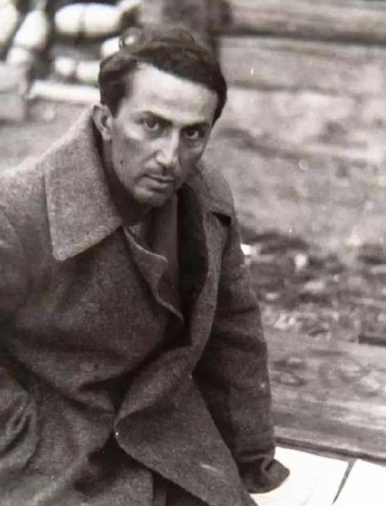 儿子被德军俘虏,斯大林拒绝和希特勒交换战俘,还把儿媳送进监狱