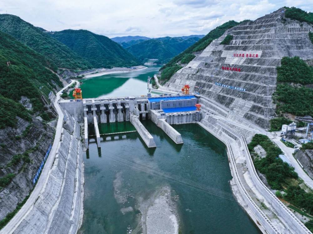 引汉济渭黄金峡水利枢纽工程全容量并网发电