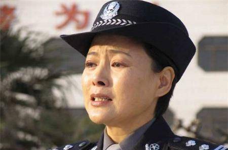 "最美女警"任长霞:牺牲时只有40岁,子女后代今何在?