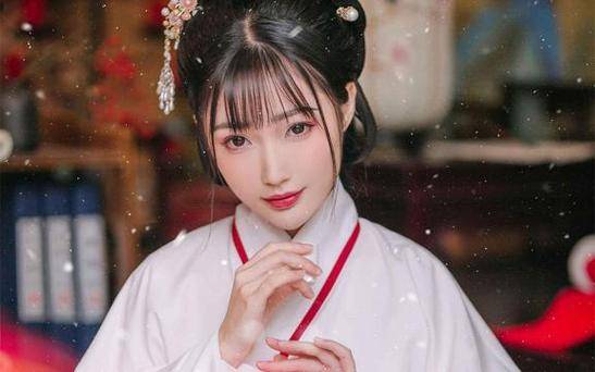 外表盛气凌人,内心却十分柔弱的三大星座女生,颜值爆表,情商满分