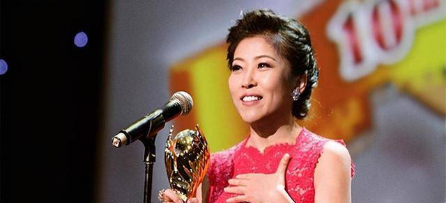 体操冠军吴冰:卷走44亿出逃美国,买豪车,飞机生活自在