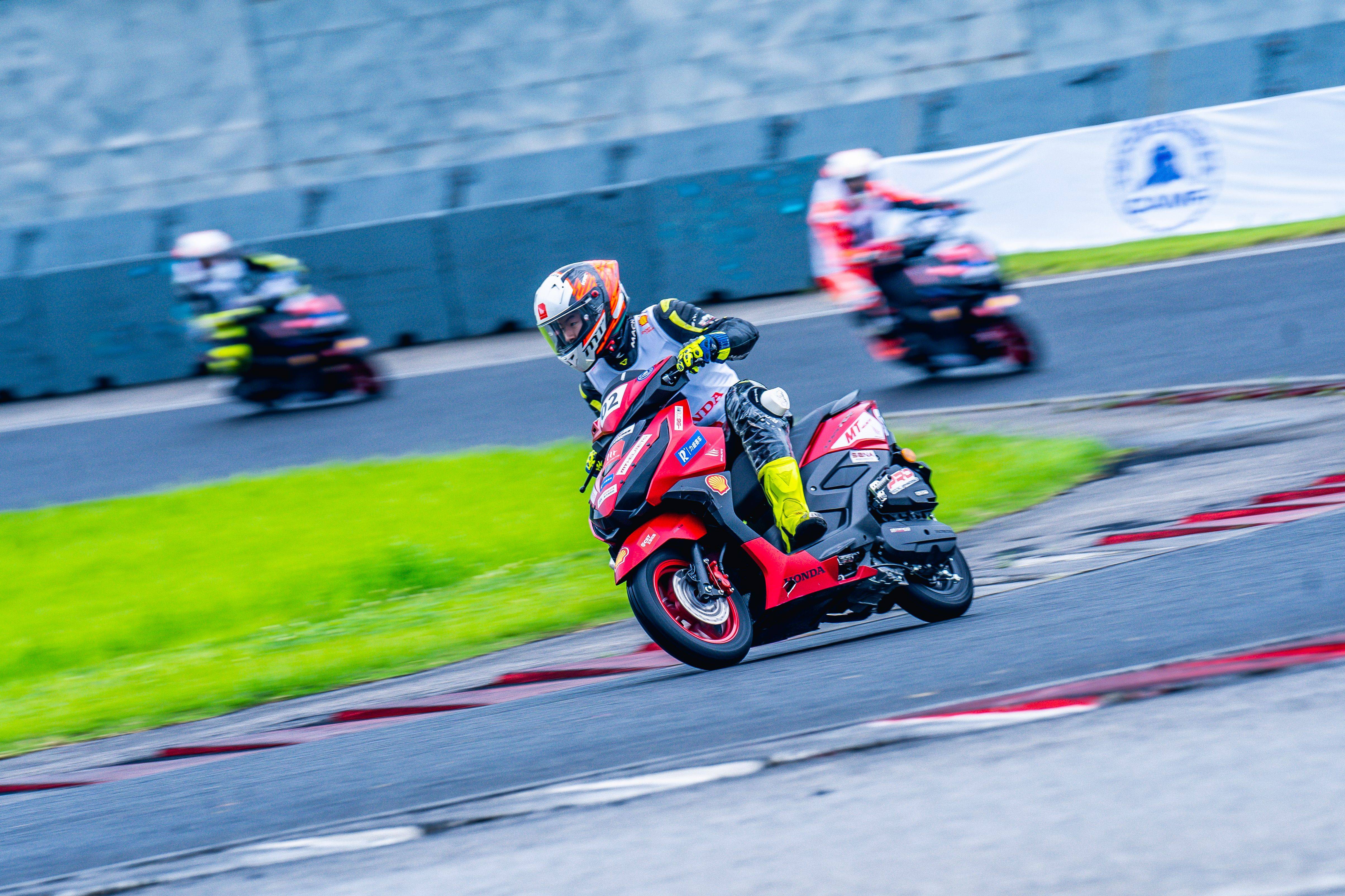 crrc 新大洲本田 125cc rx挑战赛首站完结!