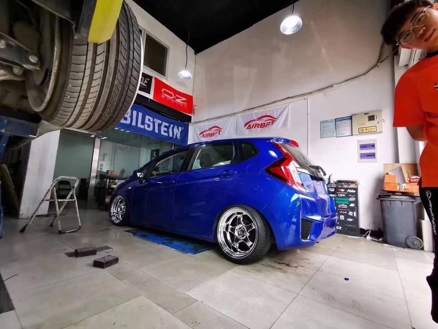 游刃有余 本田飞度改装airbft气动避震