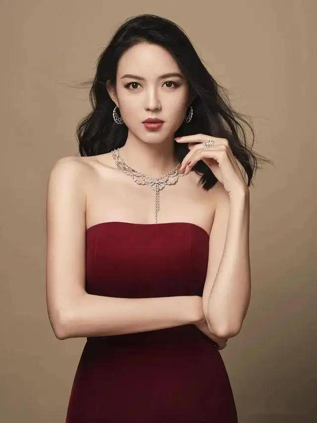 女神张梓琳40岁生日写真曝光,这迷人身材让谁顶得住?