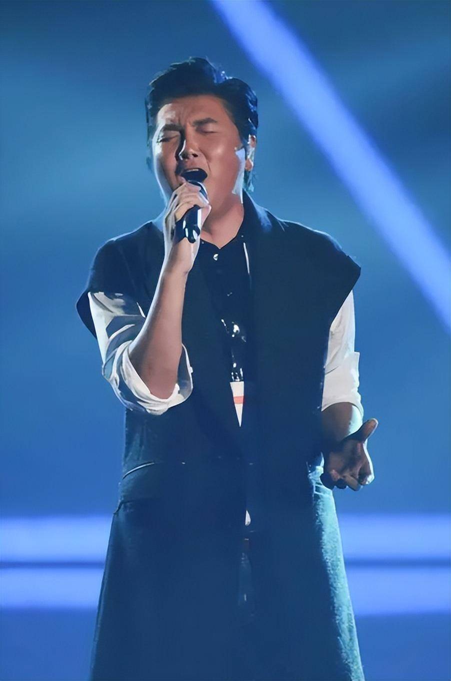 看到孙楠和刘德华的演出现场后,才懂著名歌手和天王的差距有多大