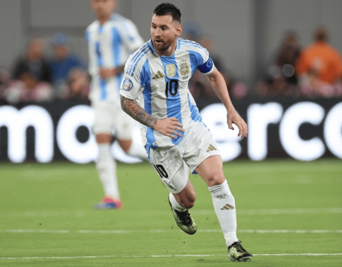 梅西刷爆纪录一脸淡定对手交换球衣_比赛_决赛_阿根廷