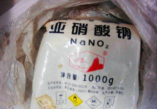 香椿含有亚硝酸盐,吃多了不仅容易中毒还致癌?医生告诉你真相