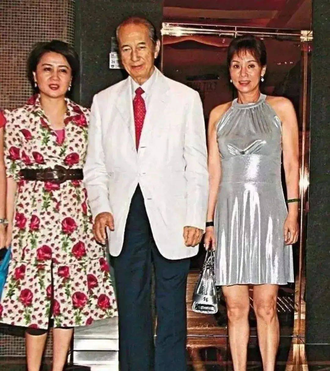 何猷君2岁女儿身高近1米,奚梦瑶改善四房身材基因很成功