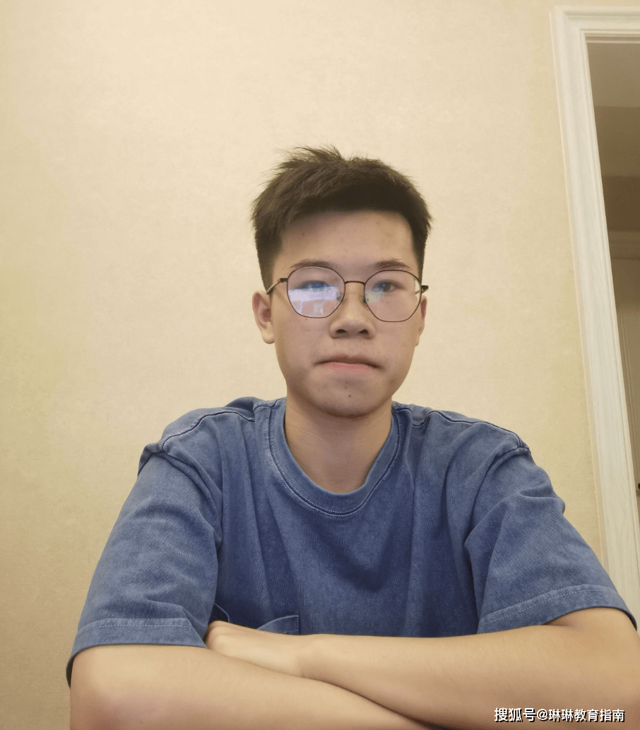 大二男生"交大"转学"安建大",放弃强基数学,浪费了100多分