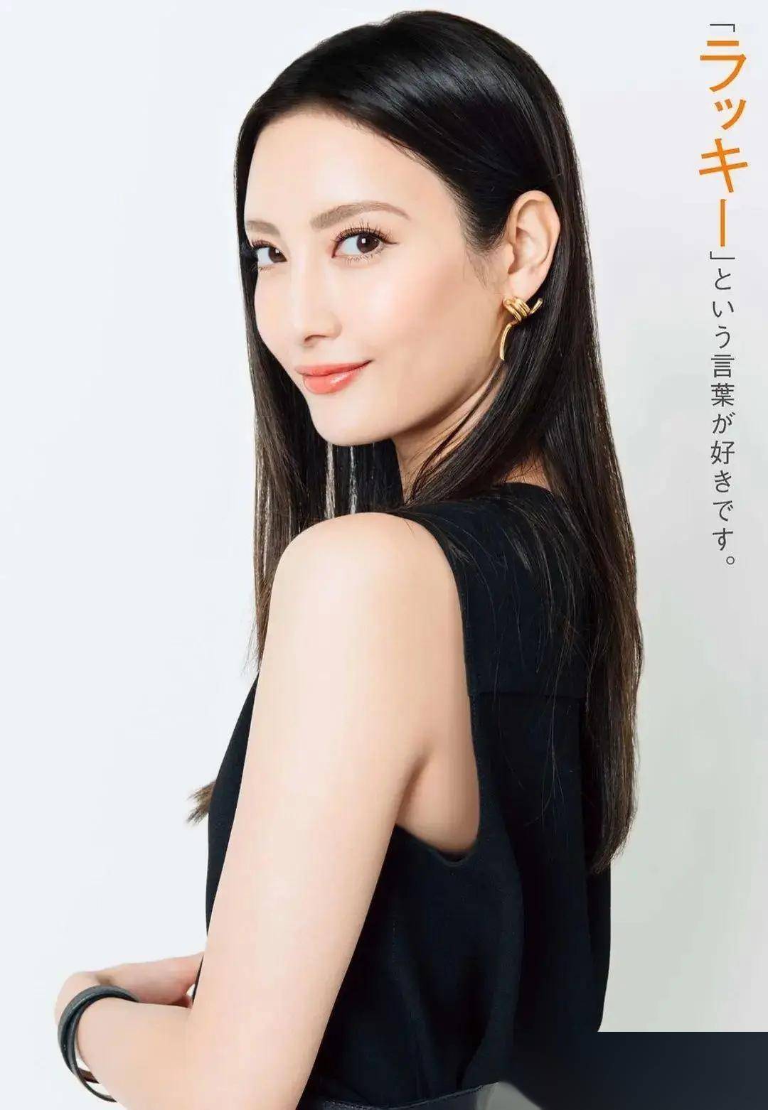 东瀛美女菜菜绪写真赏女神级别的美貌与才华让人为之倾倒