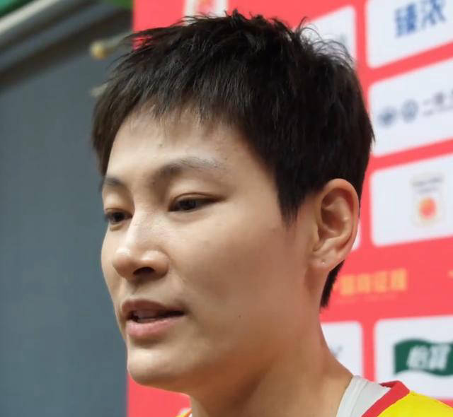 杨力维确认无伤病困扰,致力解决投篮问题,团队全力找回状态!