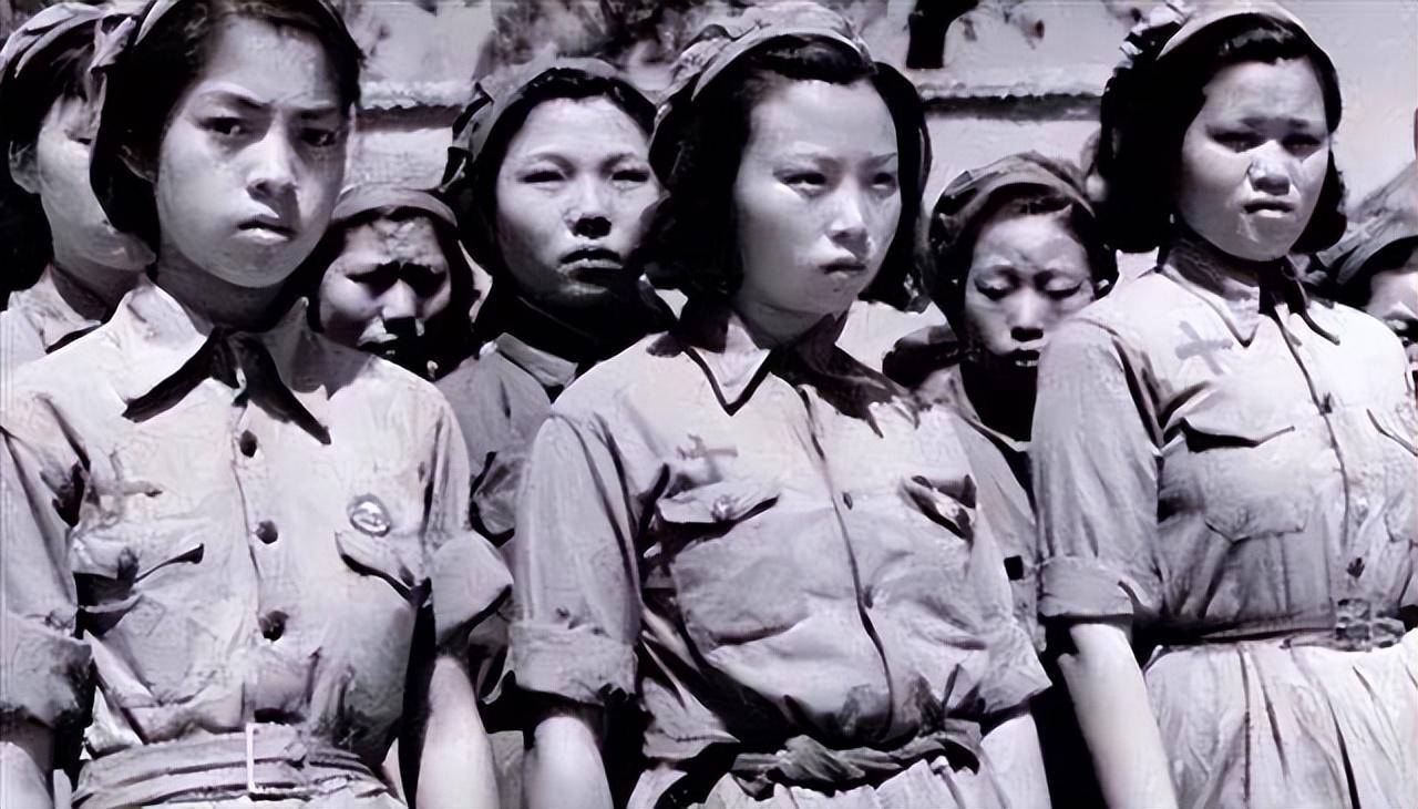 那个年代鲜有女性当兵,就算有女兵大多都是从事后勤医疗等方面的工作