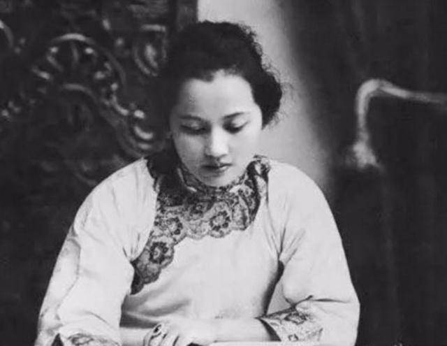 宋耀如去世后,倪桂珍非常伤心,从此更加专心于教会工作,而很少过问别