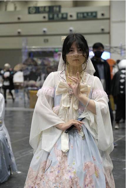 cosplay服装价格贵吗图片