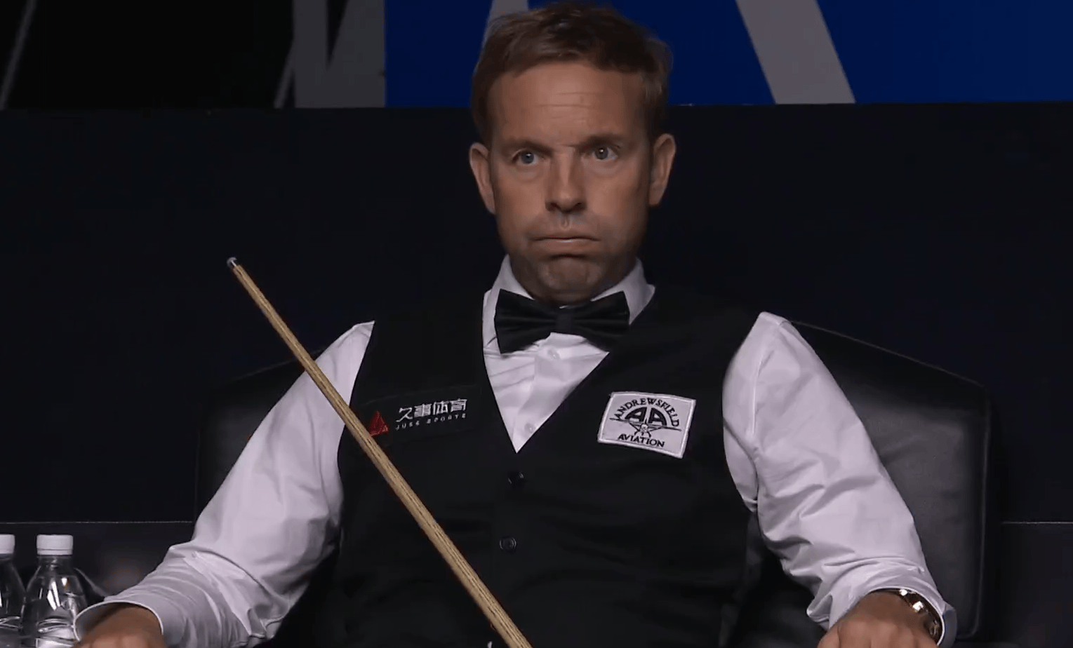 丁俊晖世界排名第8位,首轮轮空,直接晋级到了16强.