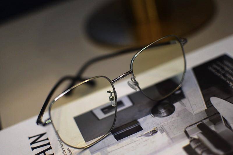 方框眼镜大变身 米家防蓝光Pro 不仅防蓝光还让你一秒变潮人