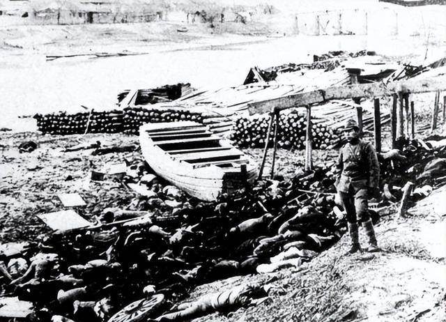 南京大屠杀幸存者回忆:野狗吃红了眼,到处都是女人的哭声