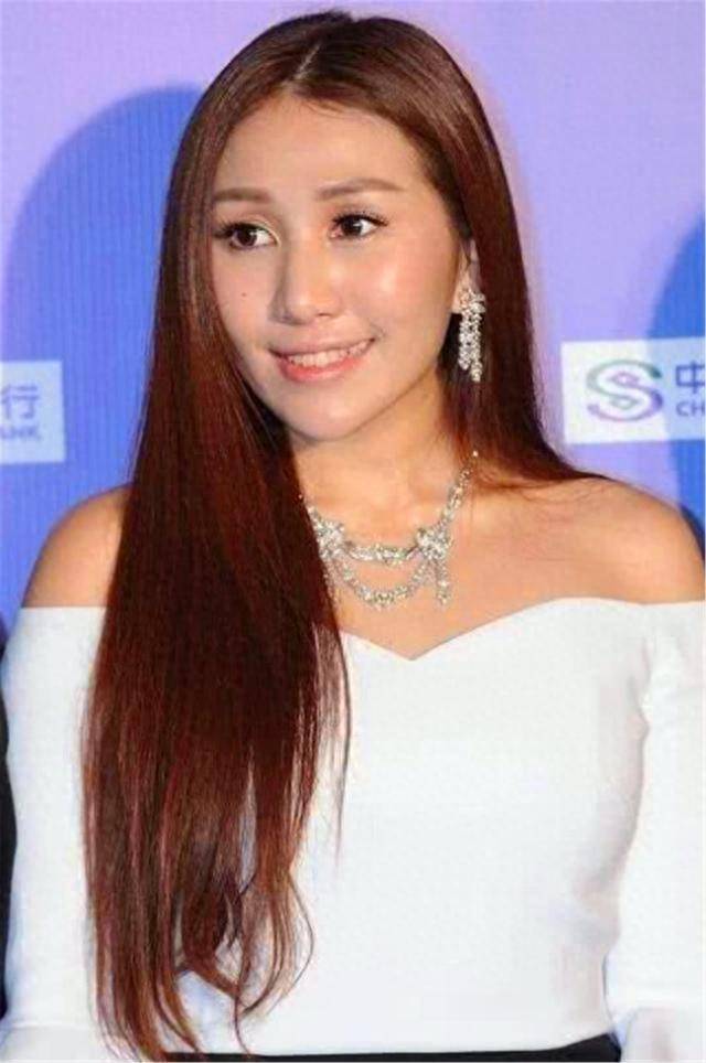 回顾赌王女儿何超盈:"倒贴"14亿下嫁东北小伙,婚后被丈夫宠成宝